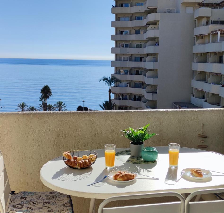 El Estudio De La Playa Benalbeach Holidays Deluxe Benalmadena Exterior photo