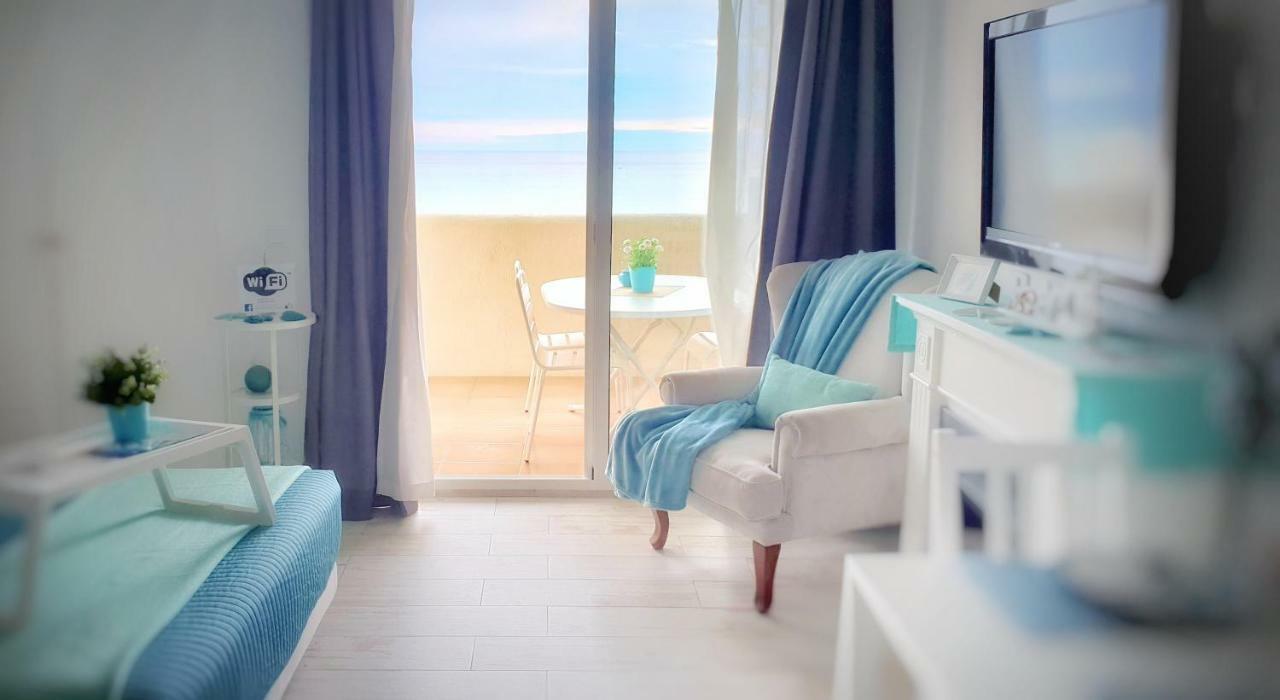 El Estudio De La Playa Benalbeach Holidays Deluxe Benalmadena Exterior photo