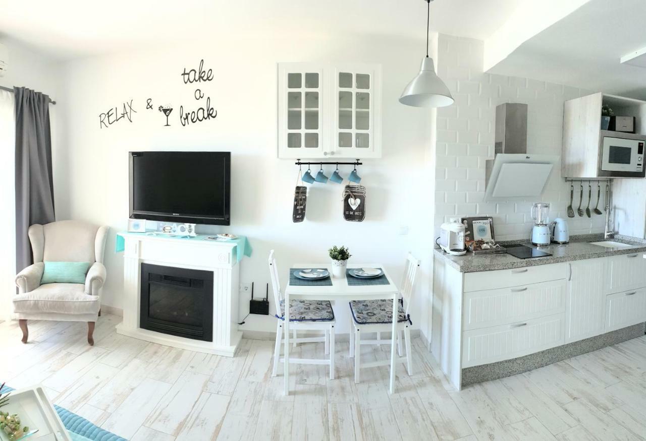 El Estudio De La Playa Benalbeach Holidays Deluxe Benalmadena Exterior photo